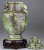 Chinese gebeeldhouwde vaas - Ram - Archaïsche stijl -