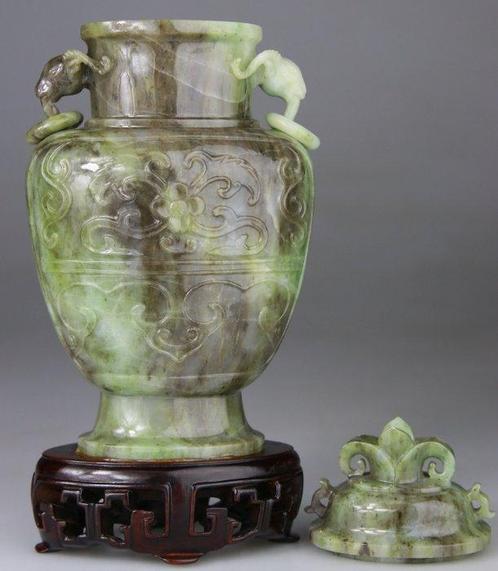 Chinese gebeeldhouwde vaas - Ram - Archaïsche stijl -, Antiek en Kunst, Antiek | Overige Antiek