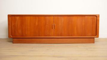 HEMELVAARTSDAG VINTAGE SHOPPEN | 500m2 Vintage meubels beschikbaar voor biedingen
