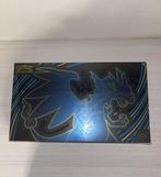 Pokémon - 1 Box - Phantasmal Flames Sealed Box, Hobby en Vrije tijd, Verzamelkaartspellen | Pokémon, Nieuw