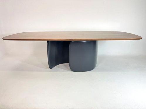 Bonaldo - Tafel - zacht - Walnoot, Antiek en Kunst, Kunst | Designobjecten