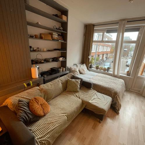 Gemeubileerde kamer met balkon in Libellenstraat gevonden in, Huizen en Kamers, Kamers te huur, Minder dan 20 m², Rotterdam