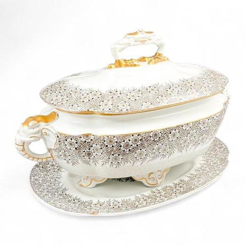 Royal Worcester - Large tureen and stand with mythical beast, Antiek en Kunst, Antiek | Glas en Kristal