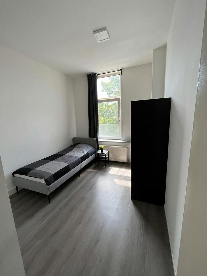 Eigen Kamer aan Frans Bekkerstraat, Rotterdam, Huizen en Kamers, Kamers te huur, 50 m² of meer, Rotterdam