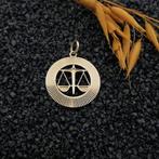 Gouden sterrenbeeld hanger; Weegschaal (Hanger of bedel), Ophalen of Verzenden, Gebruikt, Goud, Overige merken