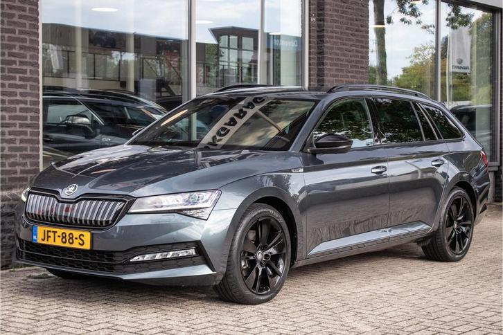 Zakelijke Lease |  Škoda Superb Combi 1.4 TSI iV Sportline B, Auto's, Skoda, Dealer onderhouden, Lease, Automaat, Stationwagon