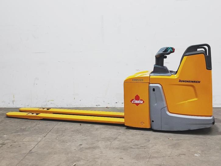 JUNGHEINRICH ERE 225 ELEKTRO STA-PALLETTRUCK - 2400mm - 2020, Zakelijke goederen, Machines en Bouw | Heftrucks en Intern transport