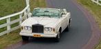 tRRouwen in een witte Rolls Cabrio, Met chauffeur, Trouwauto