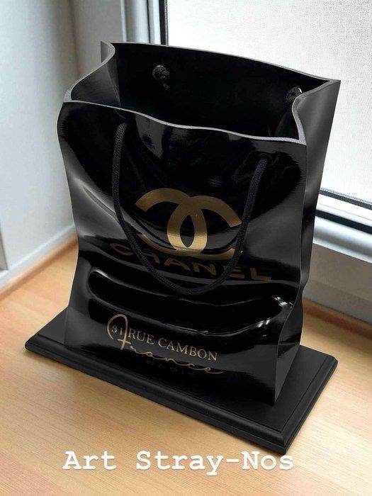 Art Stray-Nos -  Paper Gold Chanel : lobjet du désir, Antiek en Kunst, Kunst | Designobjecten