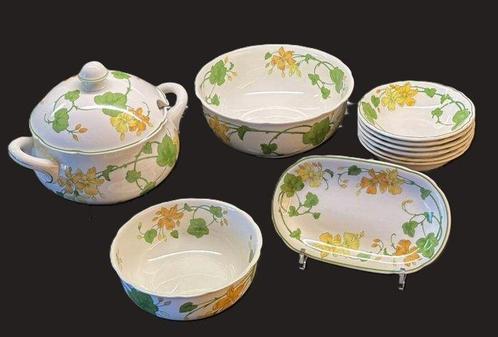 Villeroy & Boch - Tafelservies (10) - Geranium Malva -, Antiek en Kunst, Antiek | Meubels | Tafels
