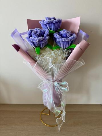 Handgemaakte Kunstbloemen / Perfect Cadeau /  Lavendelblauwe beschikbaar voor biedingen