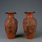Tokoname Yixing vaas - Aardewerk - Japan - 19e/20e eeuw, Antiek en Kunst