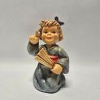 Goebel - Beeldje - Hummel #2063 - Asian Wanderer - TMK8 -