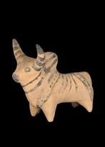 Indus Vallei Terracotta Stierbeeldje  (Zonder Minimumprijs)