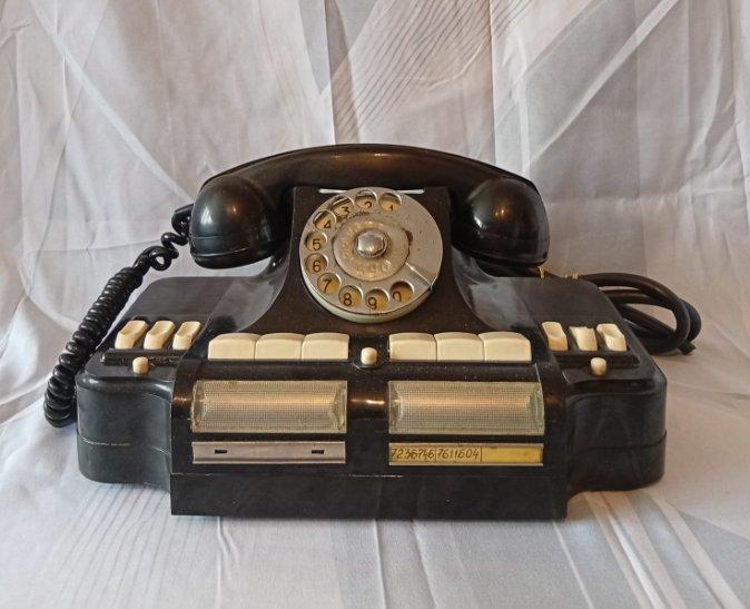 Analoge telefoon - -6 - Bakeliet - Sovjet Ministeriële, Antiek en Kunst, Kunst | Designobjecten
