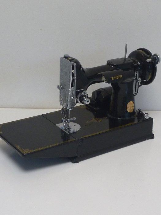 Singer Featherweight 221K1 Naaimachine - gietijzer - 1949, Antiek en Kunst, Kunst | Designobjecten