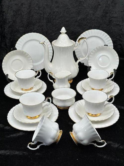 Royal Albert Bone China England – Val D’Or mit Goldrand -, Antiek en Kunst, Antiek | Meubels | Tafels