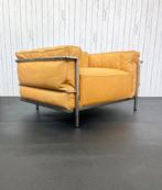 Cassina - Charlotte Perriand, Le Corbusier - Fauteuil - LC3