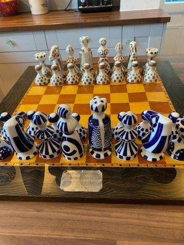 Schaakspel beschikbaar voor biedingen