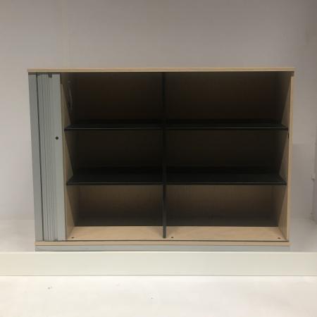 (MDK-106311) Steelcase roldeurkast houten romp, Huis en Inrichting, Kasten | Roldeurkasten en Archiefkasten, Gebruikt, Ophalen of Verzenden