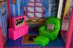 Poppenhuis - 2 verdiepingen - met meubels - roze - 106x36..., Kinderen en Baby's, Speelgoed | Poppenhuizen, Ophalen of Verzenden