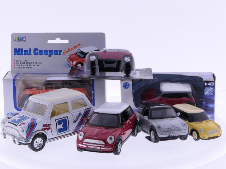 Schaal 1:36 - 1:60 Diverse merken Set van 7 Mini Coopers..., Hobby en Vrije tijd, Modelauto's | Overige schalen, Zo goed als nieuw