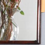 Kleine Soester spiegel in notenhout met bijpassend kroontje, Antiek en Kunst, Ophalen of Verzenden