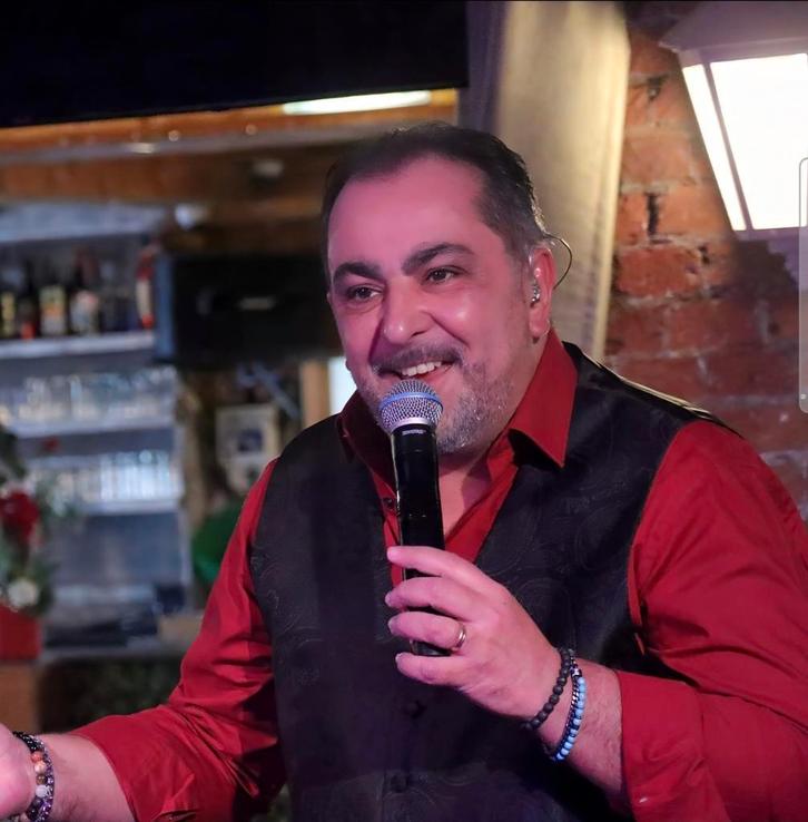 Feestzanger Spaans, Nederlands en Engelstalig, Diensten en Vakmensen, Muzikanten, Artiesten en Dj's, Band, Dj, Orkest, Solo-artiest