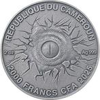 Kameroen. 2000 Francs 2025 Triceratops 2 Oz, Antique finish