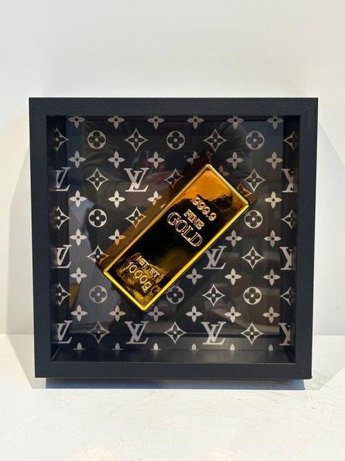 Rob VanMore - Gold by Louis Vuitton, Antiek en Kunst, Kunst | Schilderijen | Modern