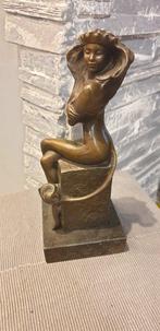 Jose Miguel Pino - sculptuur, bronze statue of a girl in the, Antiek en Kunst