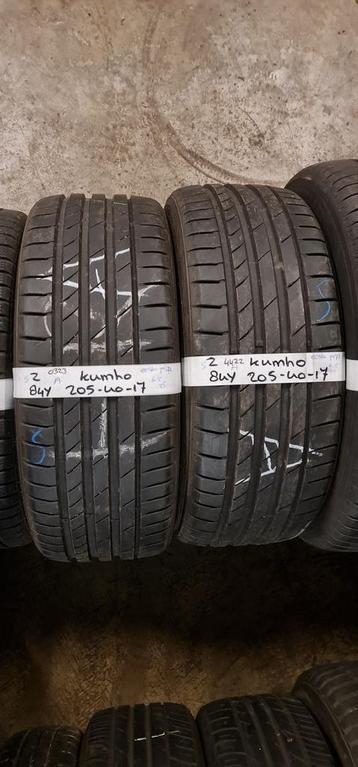 2x 205-40-17 Kumho Zomer 6.5mm €45 Per Band 205 40 17 beschikbaar voor biedingen