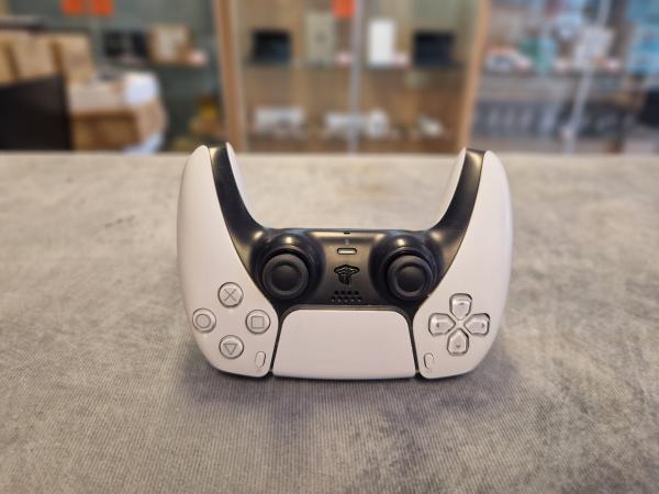 Veiling - Sony Dualsense Defect R1 Knop, Spelcomputers en Games, Spelcomputers | Sony PlayStation Consoles | Accessoires, Gebruikt