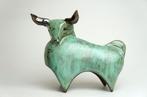 Urszula Despet - sculptuur, Green Bull - 14 cm - Keramiek -