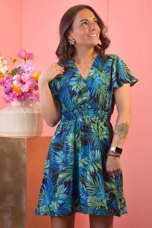 Korte jurk leaves groen/blauw, Kleding | Dames, Jurken, Ophalen of Verzenden