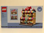 Lego Set - 40692 - Promotional - Candy Store (M.I.S.B.), Kinderen en Baby's, Speelgoed | Duplo en Lego, Nieuw