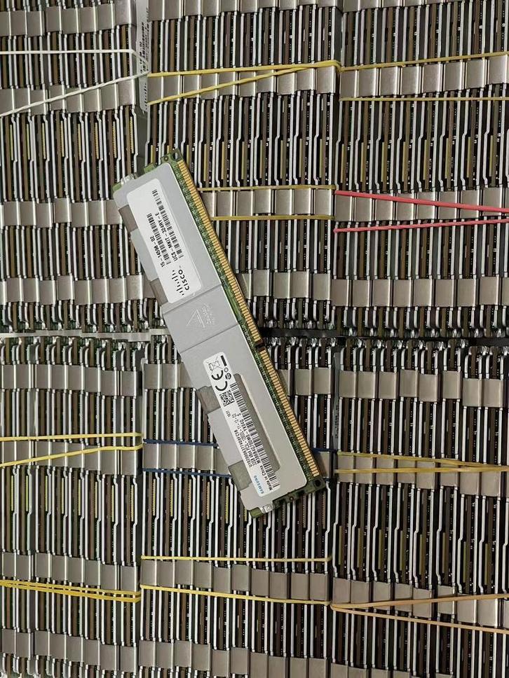 Samsung 32GB DDR3 Server RAM PC3L-12800L 3 MAANDEN GARANTIE, Computers en Software, RAM geheugen, DDR3, Server, 32 GB, Zo goed als nieuw