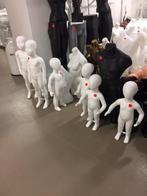 Kinderpoppen één keer gebruikt