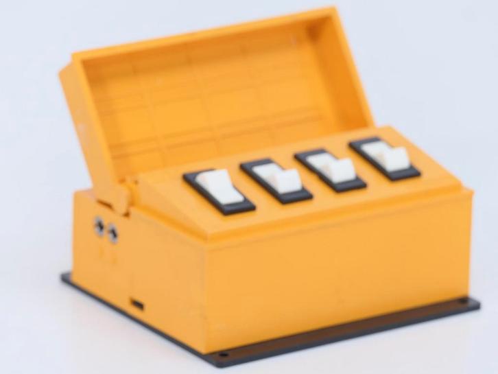 LGB 5080 Schaltpult / On/Off controlbox (Baan en Rails), Hobby en Vrije tijd, Modeltreinen | Overige schalen, Natuur, Zo goed als nieuw