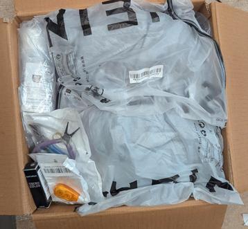 Retourbox shein kleding en accessoires - 10+ artikelen beschikbaar voor biedingen