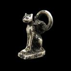 Oud-Egyptisch Zilver amuleet van een kat (Bastet) - 0.8 cm, Antiek en Kunst