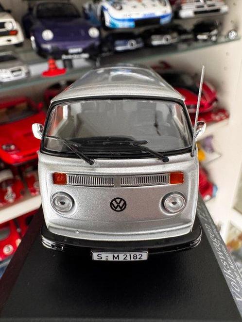 Minichamps 1:43 - Model militair voertuig - Volkswagen VW T2, Hobby en Vrije tijd, Modelauto's | 1:5 tot 1:12