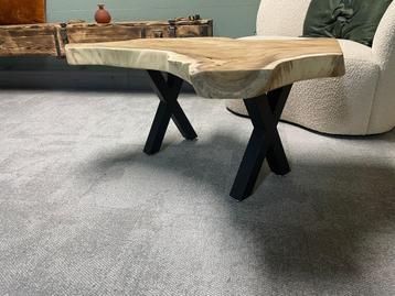 Unieke grillige Salontafel suar, max 100cm bij 70cm doorsnee beschikbaar voor biedingen