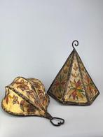 Plafondlamp (2) - Leder, IJzer - Paar etnische lampenkappen, Antiek en Kunst