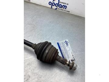 Aandrijfas rechts-voor Peugeot 9809528180 at6 beschikbaar voor biedingen