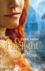 Firelight - Achter de nevel 9789020679588 Sophie Jordan, Boeken, Kinderboeken | Jeugd | 13 jaar en ouder, Gelezen, Sophie Jordan