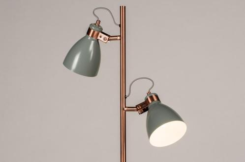 Rietveld Licht - Trendy vloerlamp in, Huis en Inrichting, Lampen | Vloerlampen, Verzenden