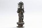 Kwan Yin (Guanyin) Statue – With Ornate Metal Crown -, Antiek en Kunst