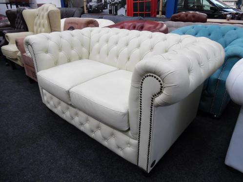 Chesterfield Showmodel  Leren Ivory 2 Zits Chesterfield Bank, Huis en Inrichting, Banken | Bankstellen, Rechte bank, Zo goed als nieuw
