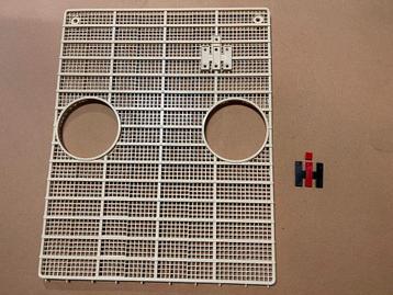 Radiatorgrille Kunststof IHC 523, 624, 724, 824 beschikbaar voor biedingen